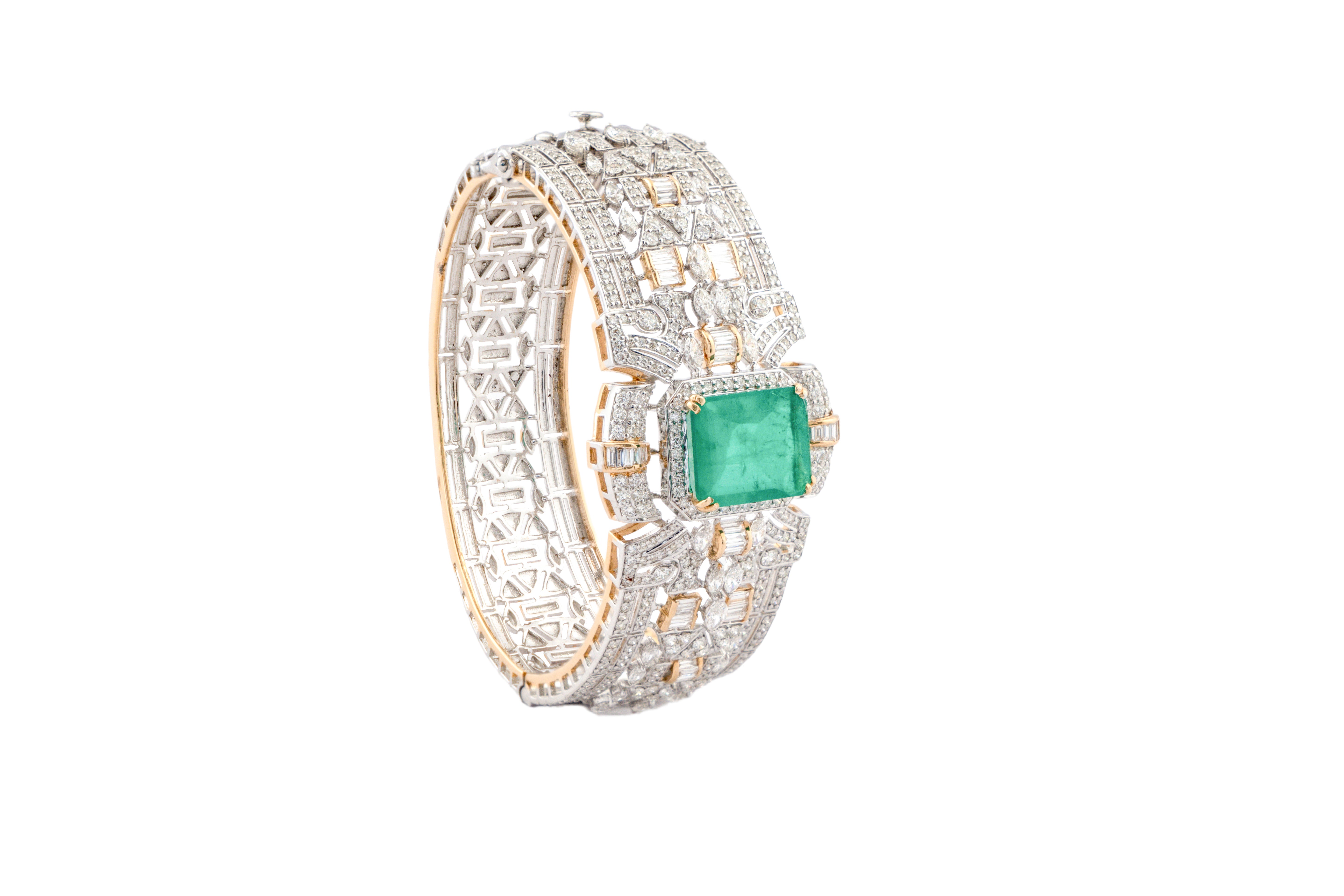 Green Gaze Diamond Bracelet