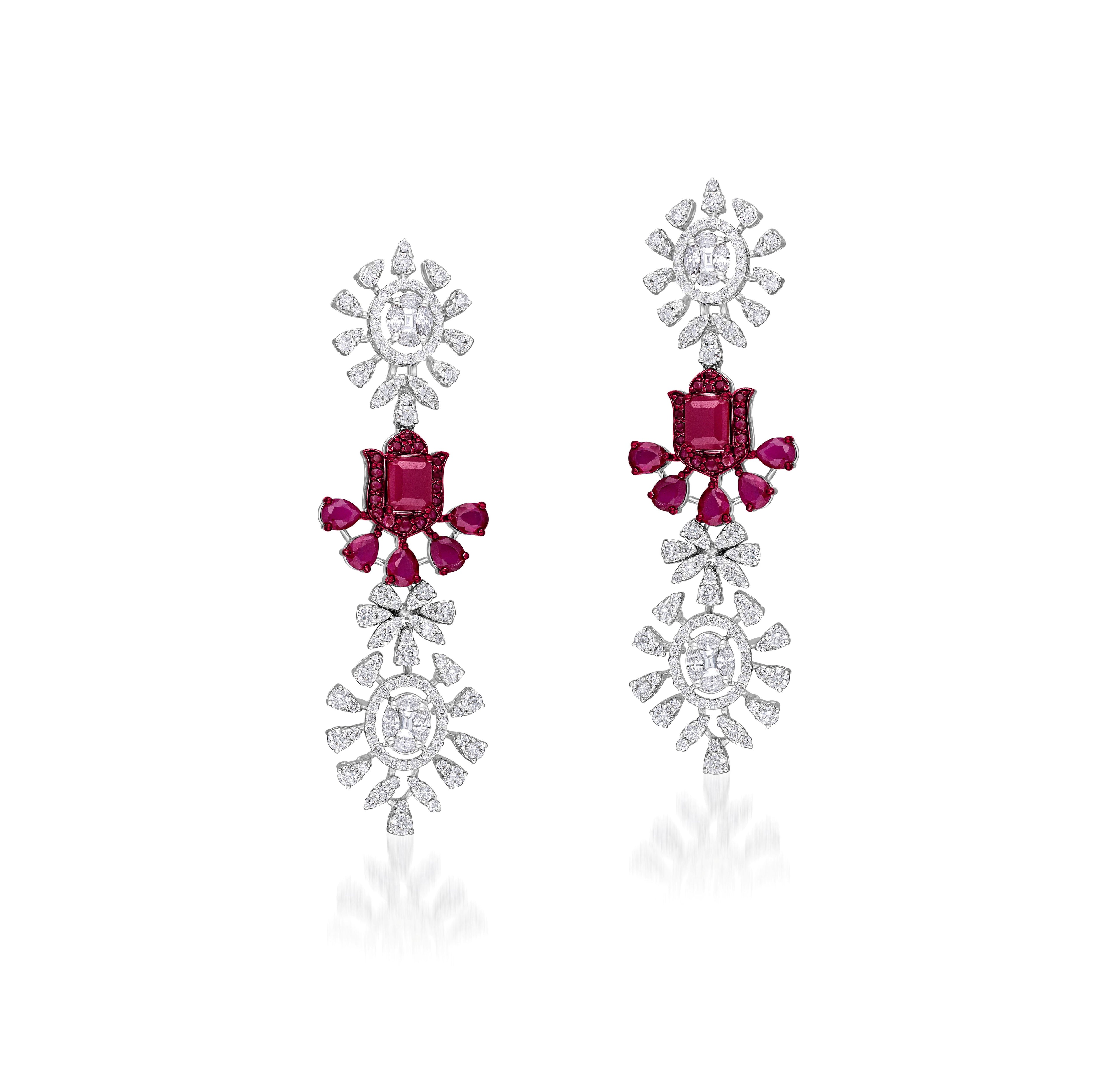 Ruby Tulip Garland Set