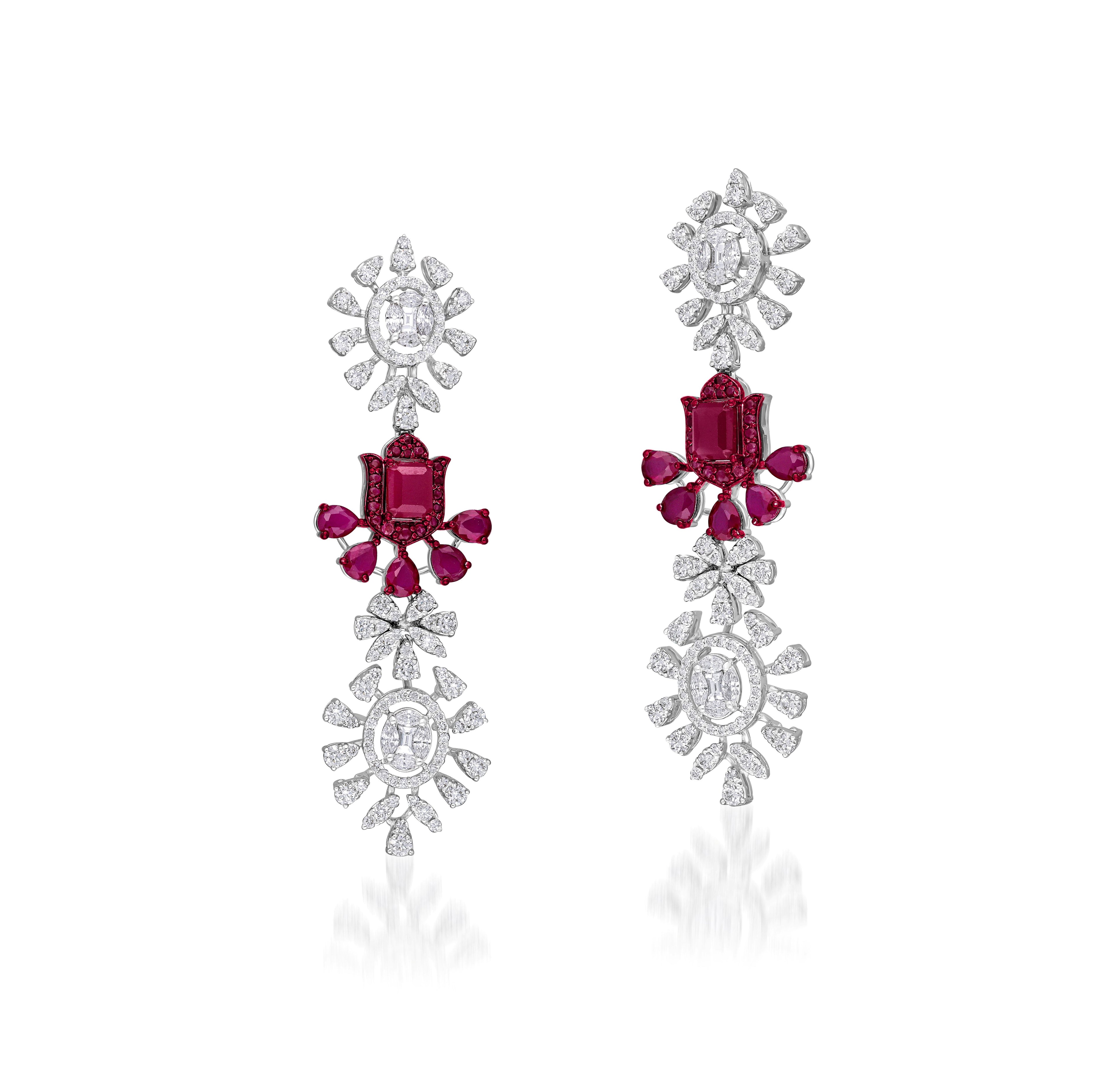 Ruby Tulip Garland Set