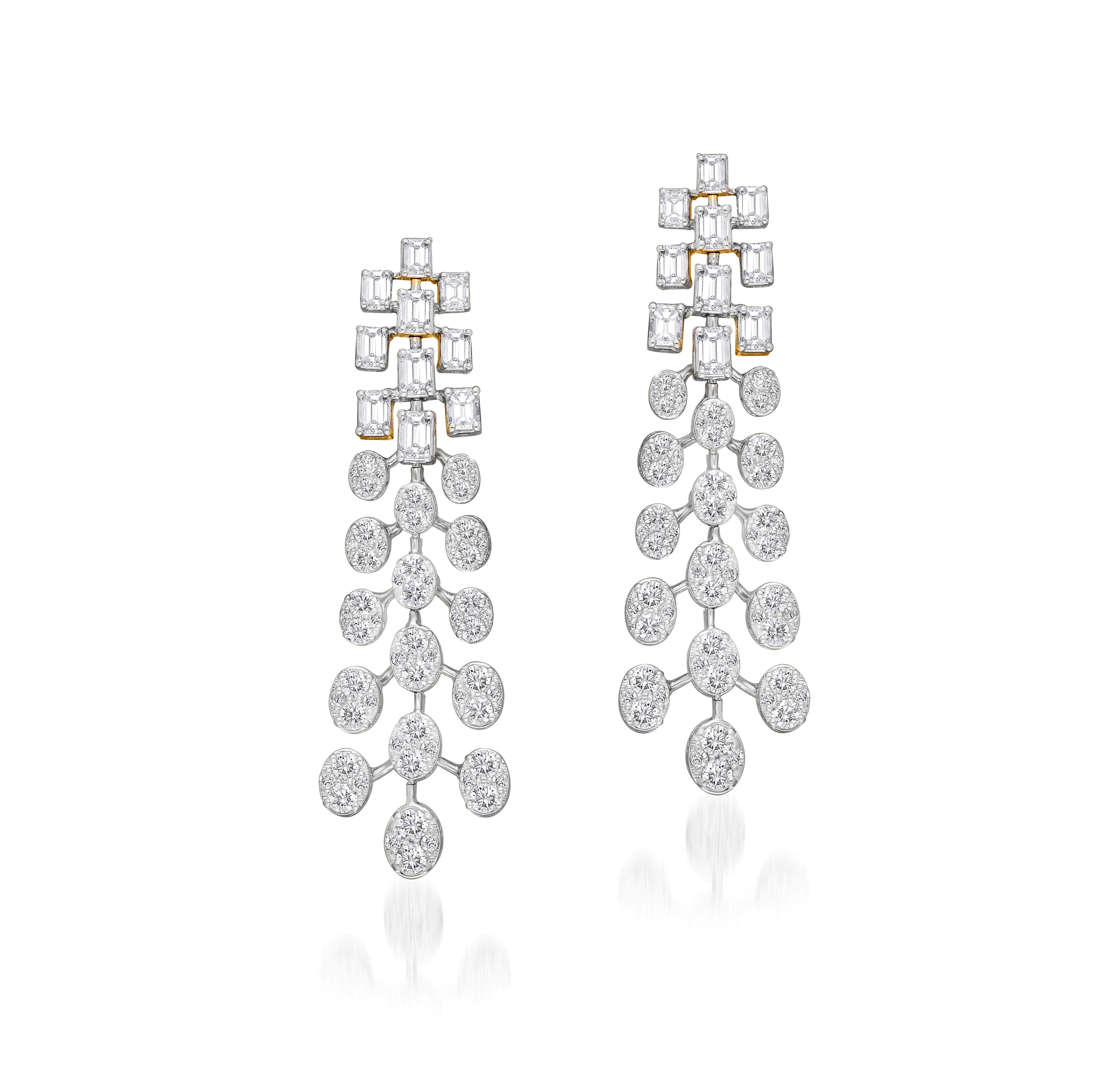 Ice-Cap Chandelier Ensemble