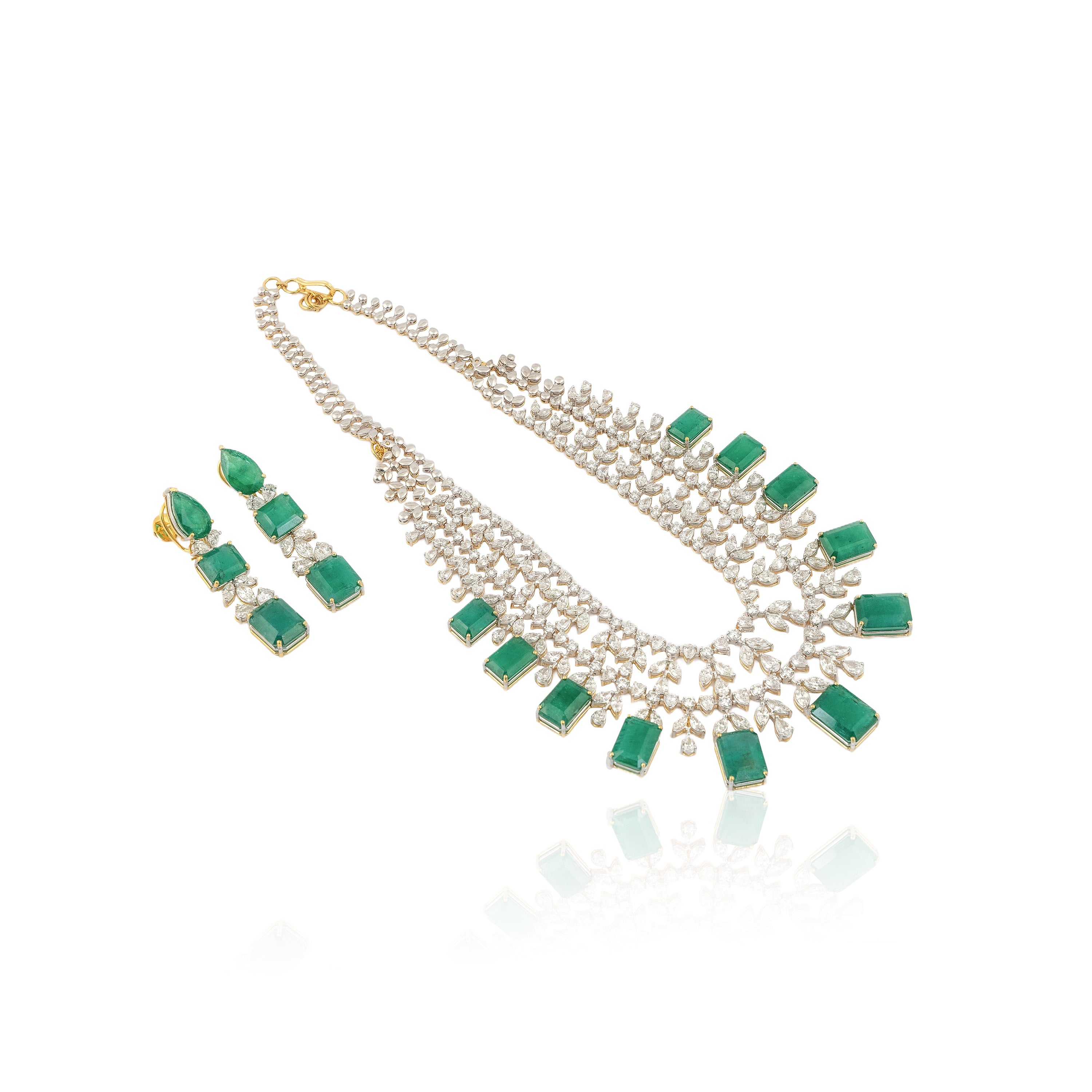 Lustre Royale necklace